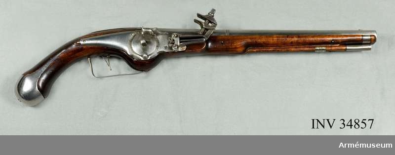 pistol 1685.jpg