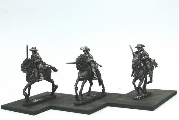 WLOA43b Cuirassiers, front plate only;hat;galloping horses