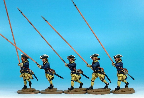 S17 Pikemen in tricorne attacking